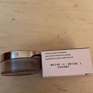 Beige 1 mineral powder